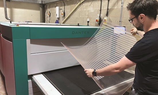 Dantex Graphics Red032 installs Dantex DigiWash 4835 for digital plates