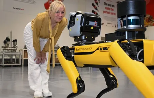 Yorkshire Mayor meets apprentices and sees technology at CCEP Wakefield site