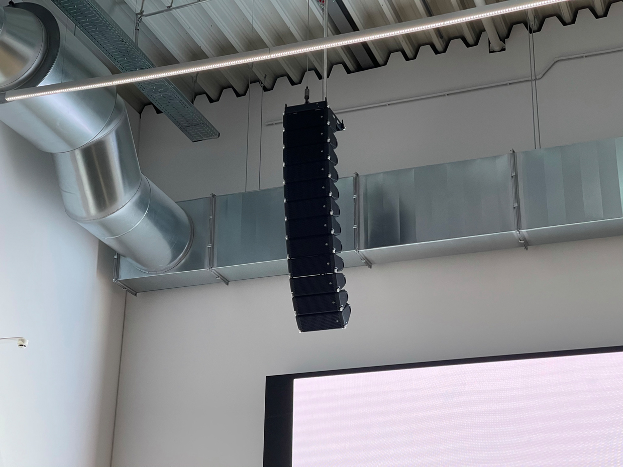 Small is beautiful in university auditorium audio system | AV Magazine