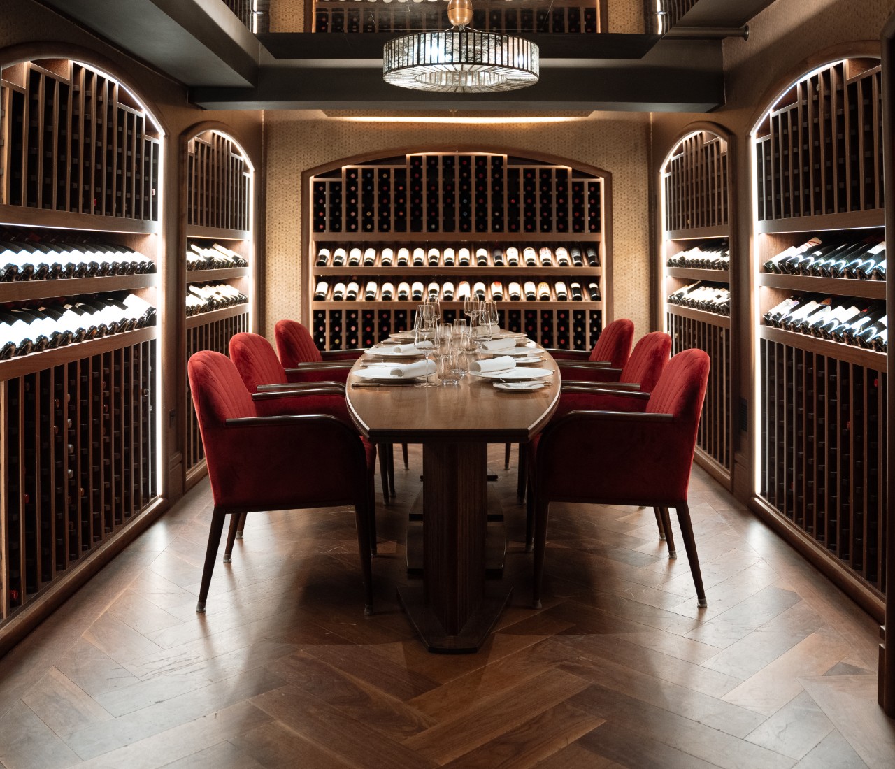 London s Savoy Grill Finds K array Speakers To Its Taste AV Magazine London s savoy grill finds k array speakers to its taste av magazine