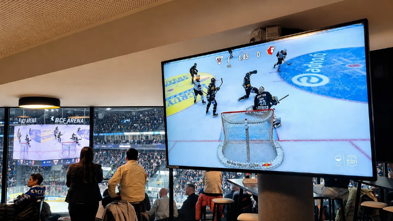Uniguest Sports Hub connects 180 screens at hockey arena | AV Magazine